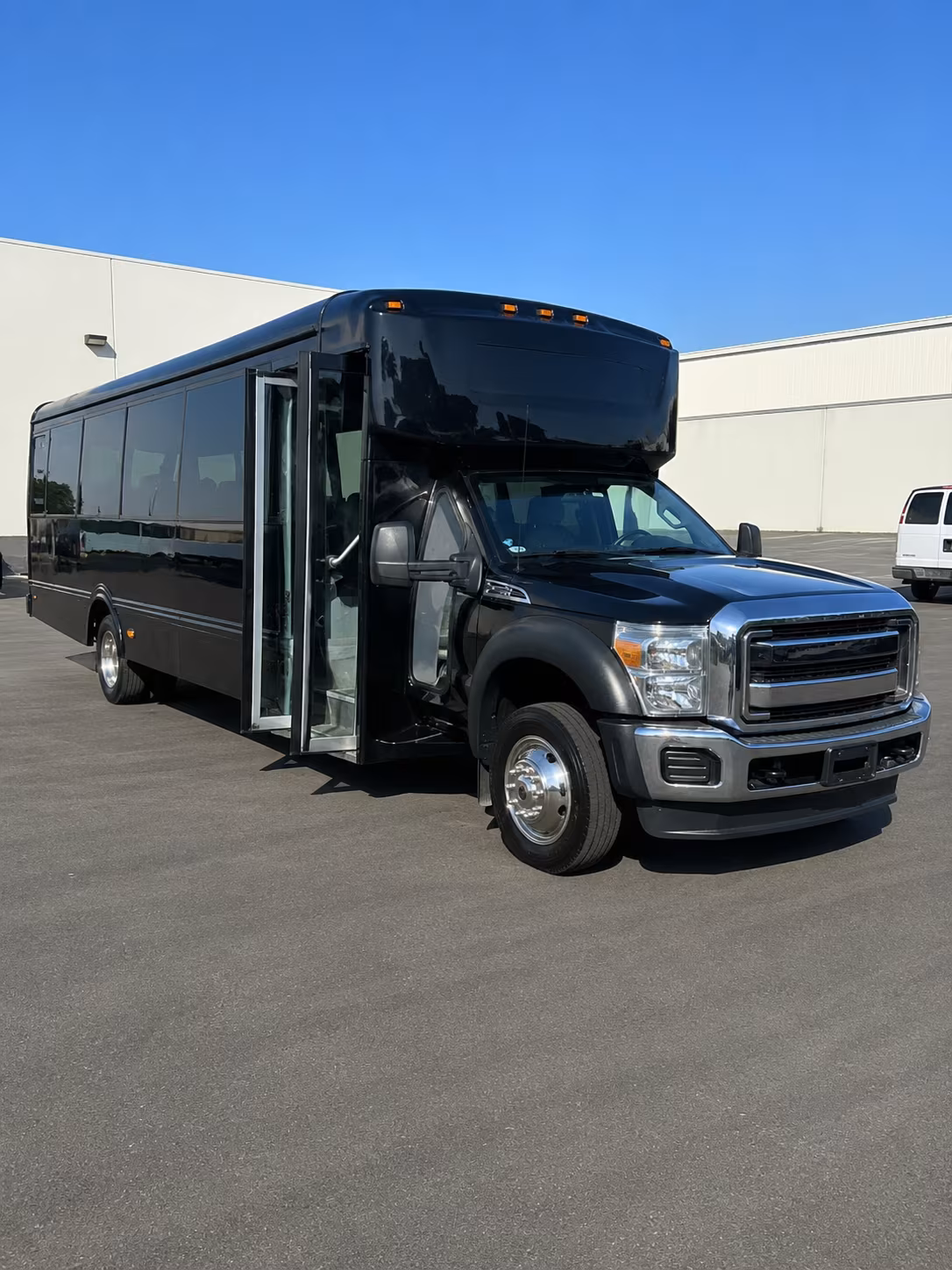 Lodi Winery Tour & Pub Crawl Transportation