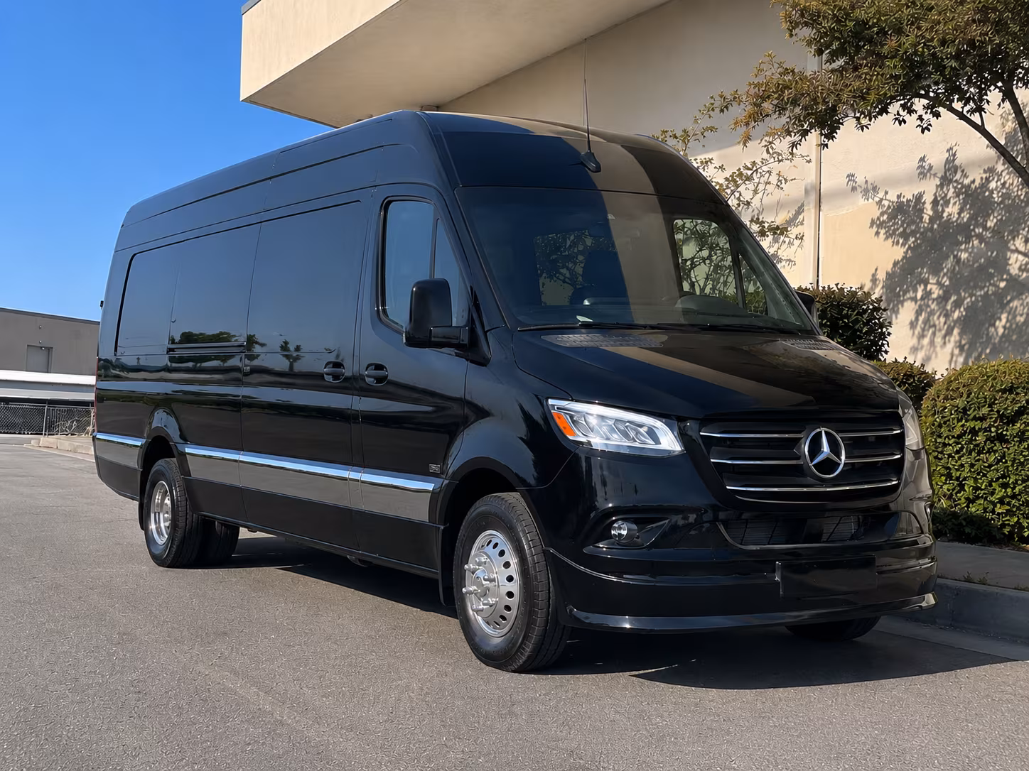 Stockton Airport Shuttle & Transportation onboard seating